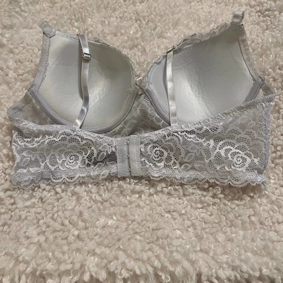 Daisy Fluentes Beautiful White Lace Extended Bra Size 36B - Picture 5 of 5